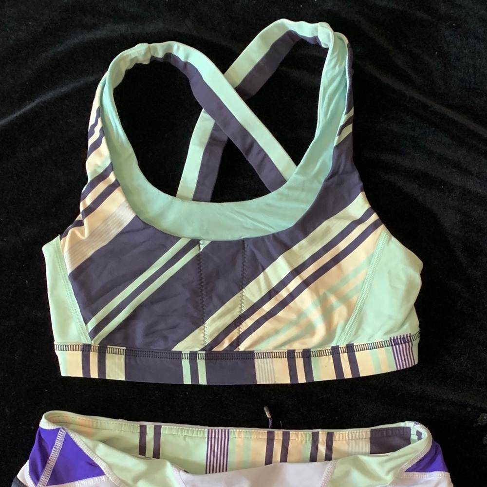 Lulu sports bra
